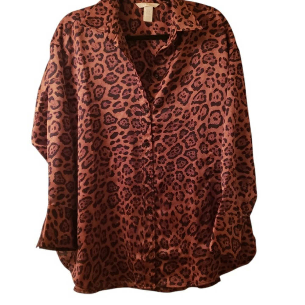 H&M Oversized Leopard Print Button Down Blouse - Picture 1 of 6
